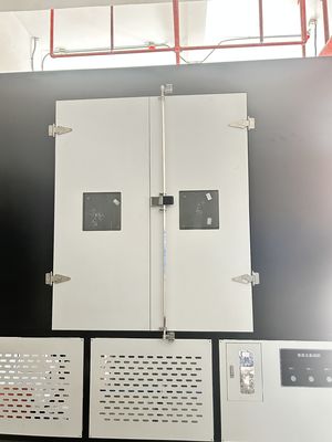 Des tests de résistance à l'humidité sont effectués dans des conditions de qualité optimales.