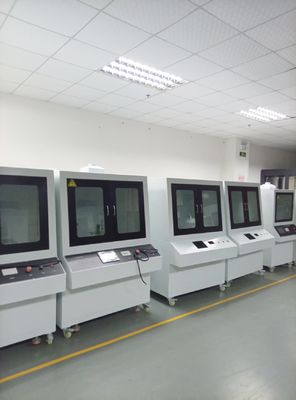 Machine d'essai de résistance électrique des matériaux isolants solides à haute précision 220 V avec une tension mesurée ≤ 5%