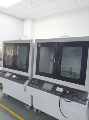 Machine d'essai de résistance électrique des matériaux isolants solides à haute précision 220 V avec une tension mesurée ≤ 5%