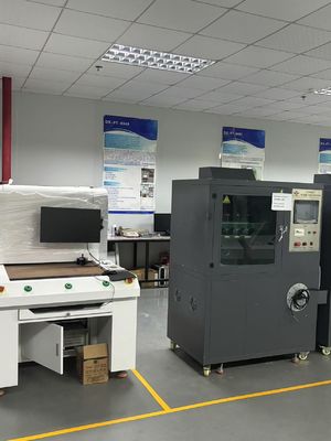 Obtenez des résultats précis DX8427 Machine d'essai de matériaux isolants 6-10 heures de temps d'essai Électrode de 0,5 mm d'épaisseur