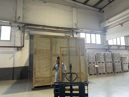 Machine de test de tension multiple pour isolants polymères de tension 380V d'une capacité de 2 tonnes