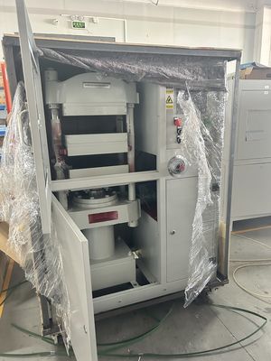 Machine de moulage par compression automatique de caoutchouc